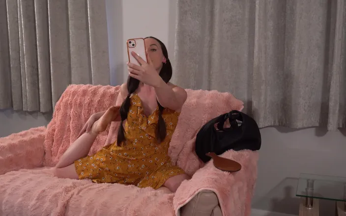 Sarah Stern: The Influencer Paddled