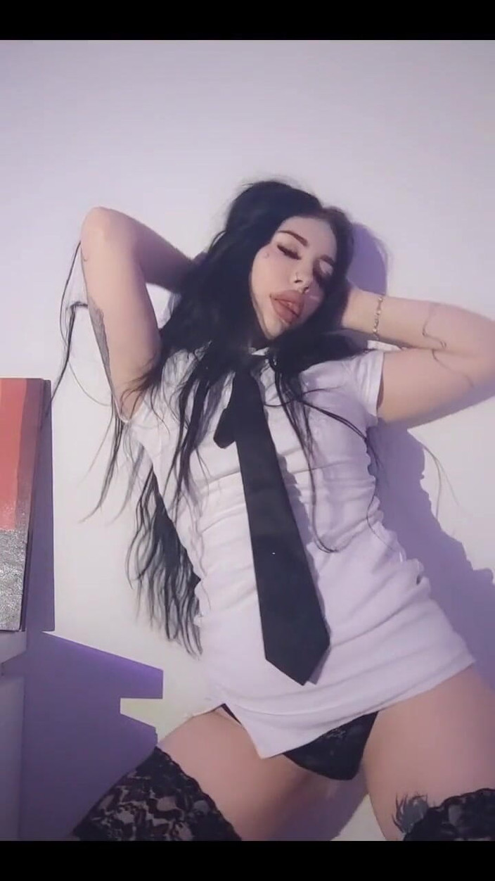 Peachgardens: Моя сочная задница кружится для тебя