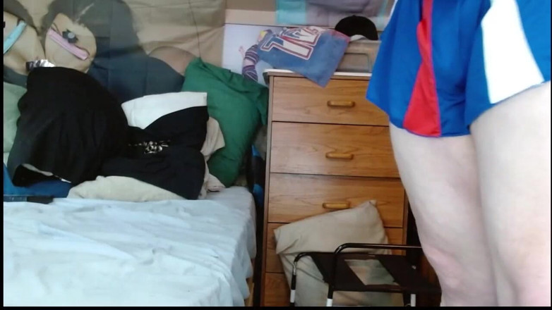 CosmicJones88: Cheerleaderka z nadwagą Sissy Pig próbuje twerk dla ciebie