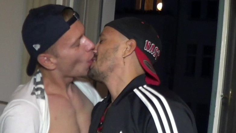 Gaybareback: Fucked Raw by Massive Cock of Oscar