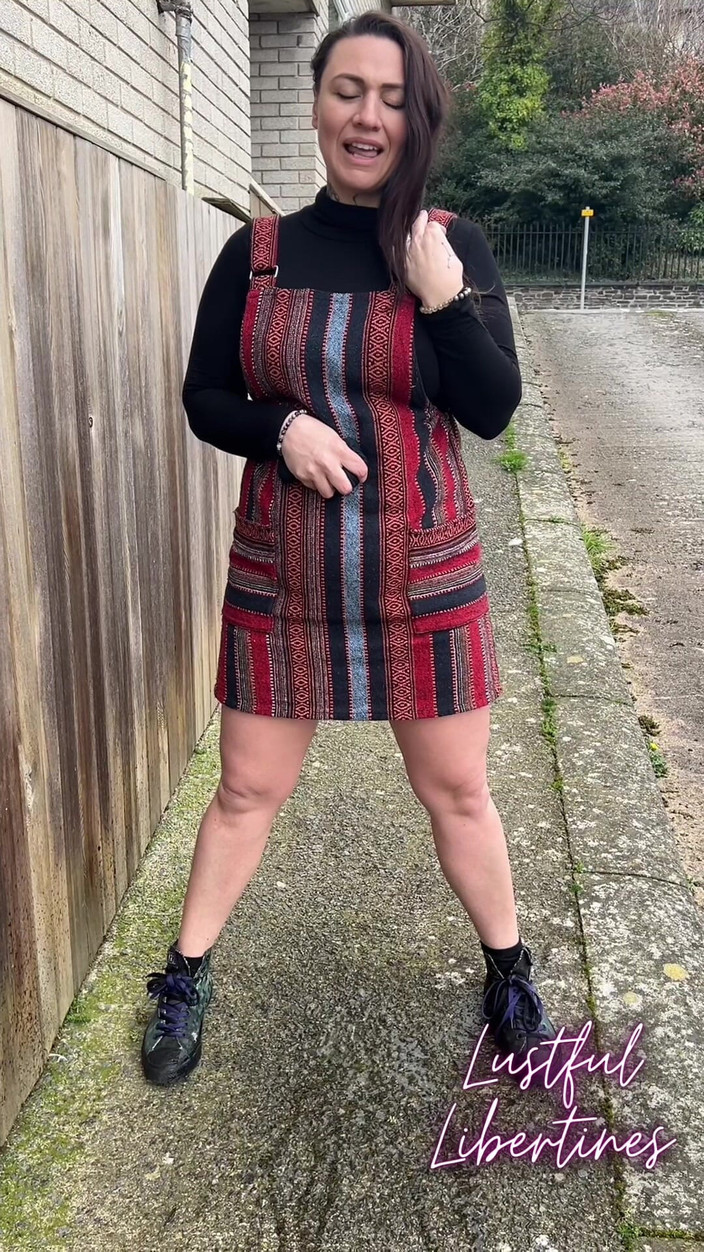 Lustful Libertines: Datang untuk berjalan-jalan nakal dengan saya