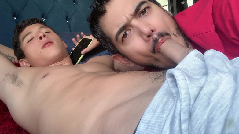 The-hook305: Markus chillet mit sexy körper in meinem bett