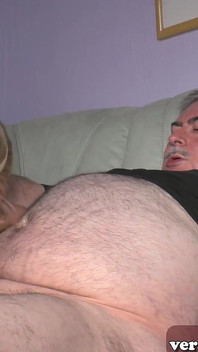 Çirkin, Şişman Üvey Baba Alman Üvey Kızıyla Sevişiyor