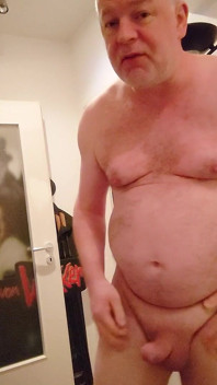 I'm Naked and Horny