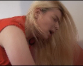 German Amateur Videos: ドイツからの大きな戦利品の素人いい女が犯された