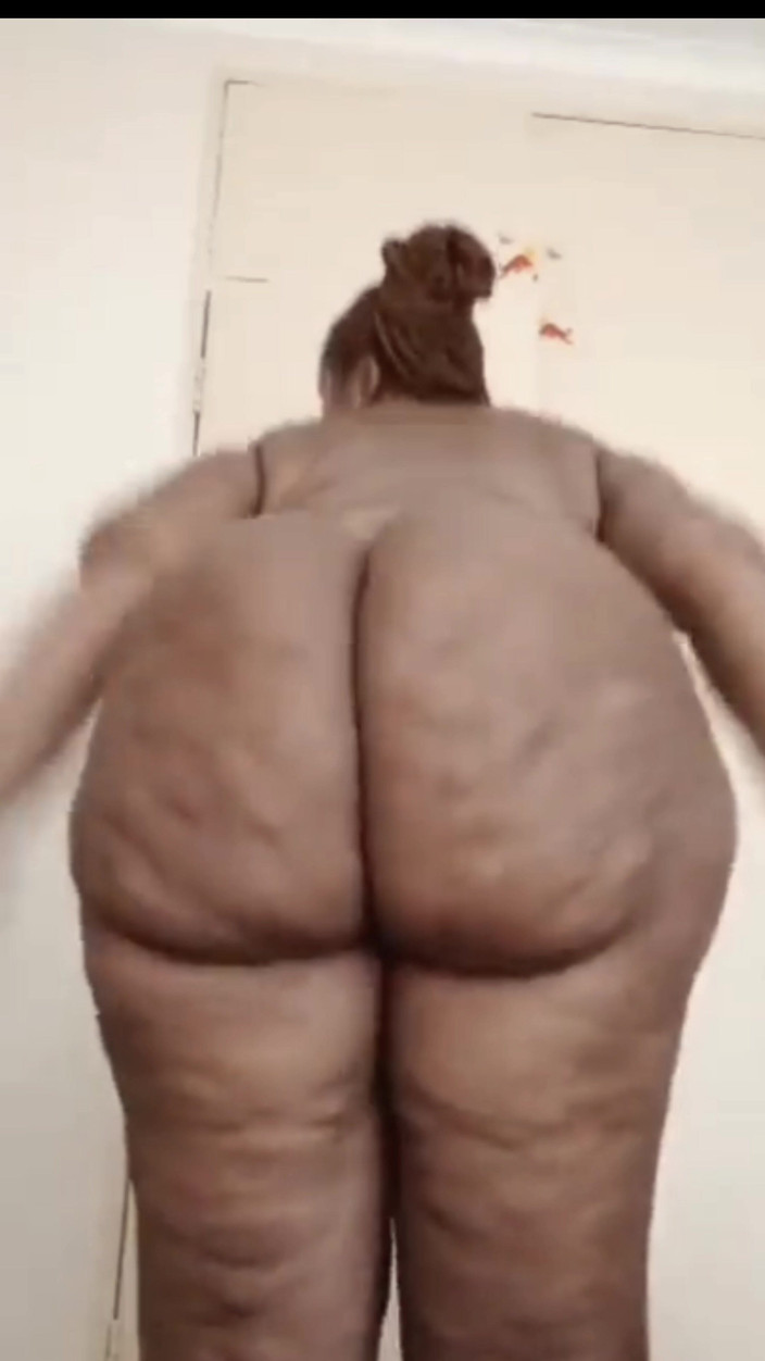 Super sexy ebony cuties: Звабливо потираючи мою чорну пизду, підстрибуючи мою дупу
