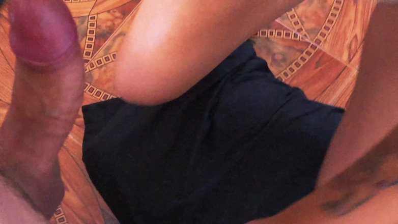 Ellie pink: स्तनों वाली बेब कमसिन को क्लास के बाद मेरा लंड चूसना पसंद है