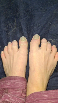 Veiny Feet Toe Wiggling