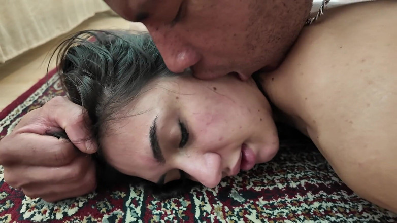 Amateur Homemade Porn: สาววัยรุ่นอิตาเลียนโดนควยดำใหญ่กล้ามโต