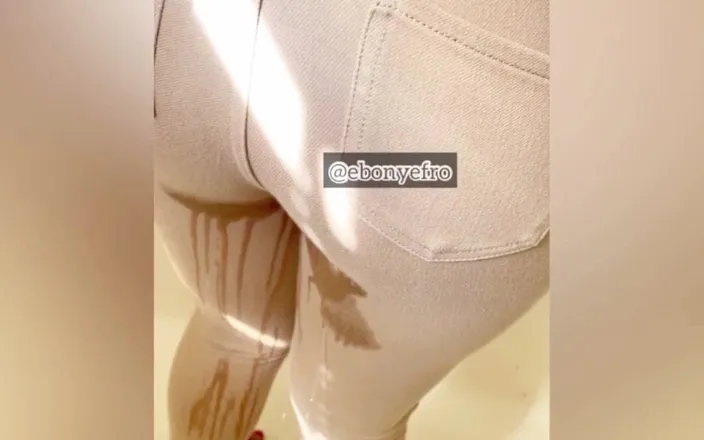 EbonyEfro: Wetting my tan jeans