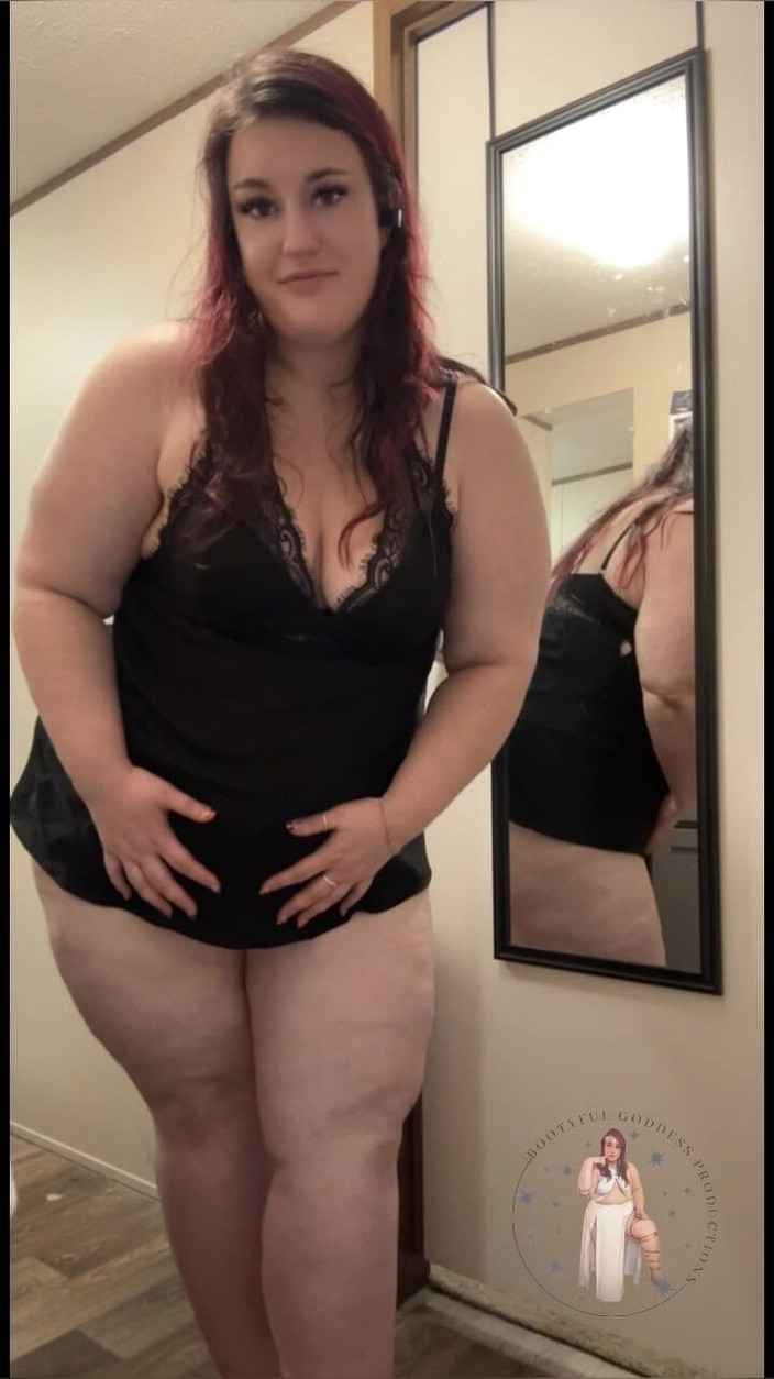 BellaBlast: Awek montel menari dan meleleh keluar gelembung, Bassy Fart - dipenuhi...