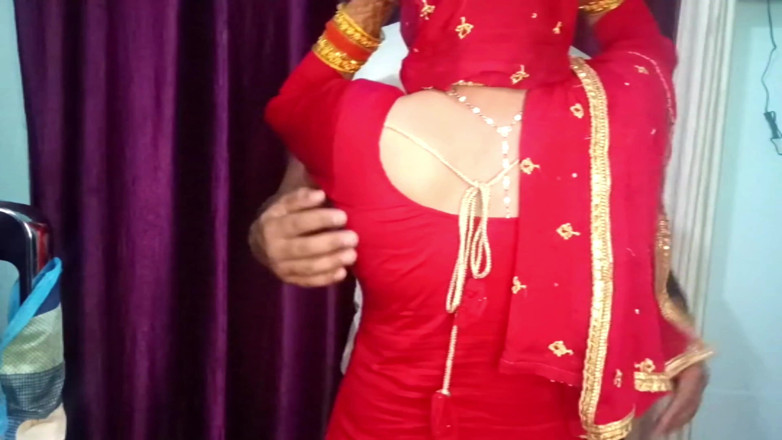 NaughtyWings: Karwa Chauth 스페셜 비디오