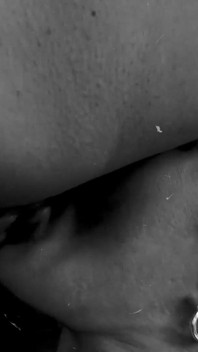 Klasik orta yaşlı seksi lezbiyenler ikisi de boşalana kadar sert makaslıyor