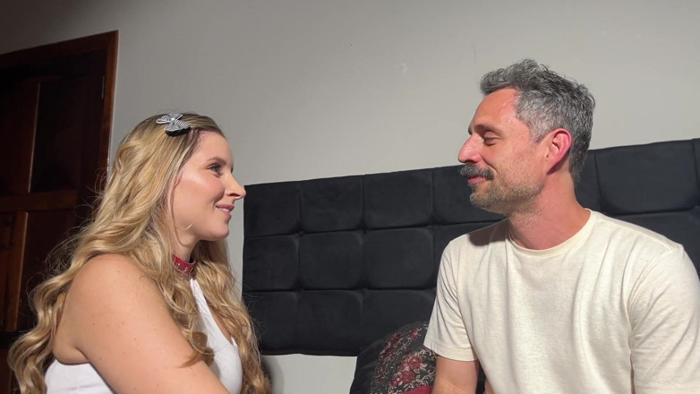 Quente club: La fille au petit prolapsus rose