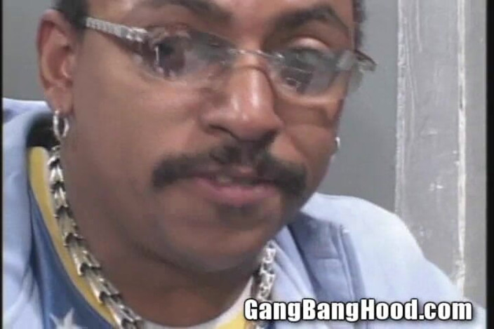 Gang Bang Hood: गांड चुदाई जिम हो गोरी कुतिया बड़ा काला लंड गांड चुदाई ट्रेन गैंगबैंग गांड चुदाई