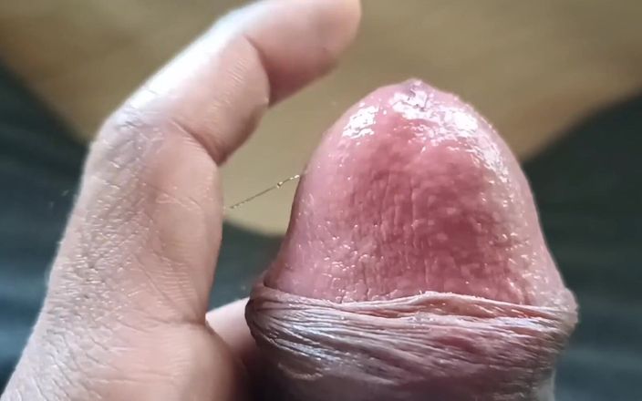 Tomm hot: Precum tomm heiß