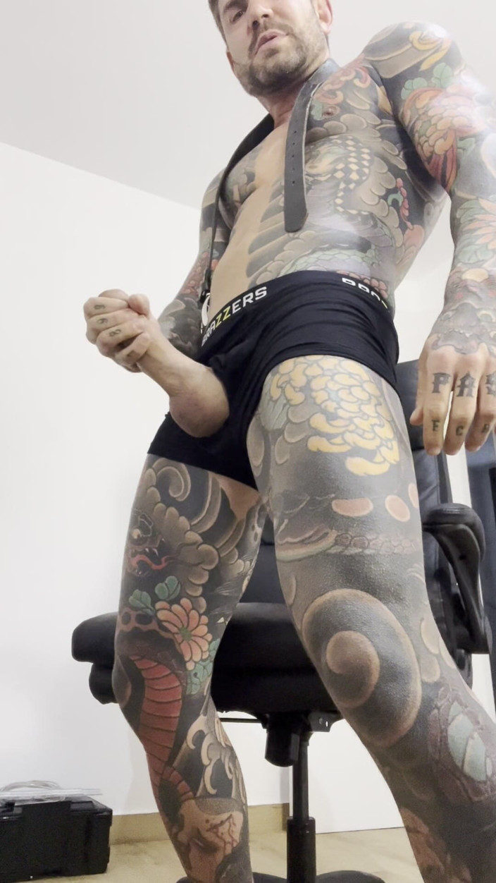 Juan Lucho Gay: Svalnatý Španěl Si Masturbuje