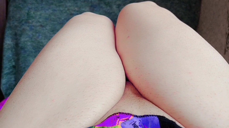 Kitty_Cross: +18 ユーチューバー 女装者キティ 大きなお尻 戦利品 フェムボーイ ホット ふしだらな女 売春婦 スムース 男性から女性へ トランスフォーマー