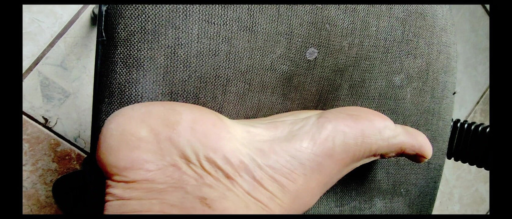 Rock F hairy: Foot Fetish - Hairy Man