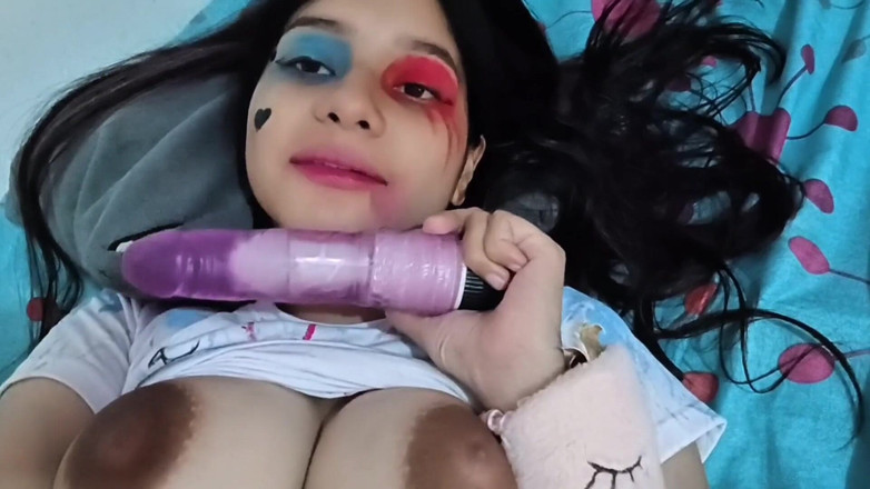 Yulieth Gomez: Watching Morning Porn Ended in a Sweet Orgasm