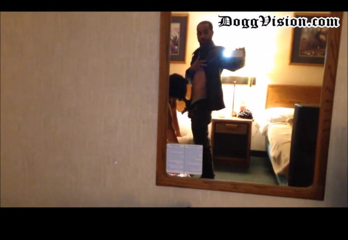 DoggVision: Busted baby, ojczym, tata pojawia się w hotelu