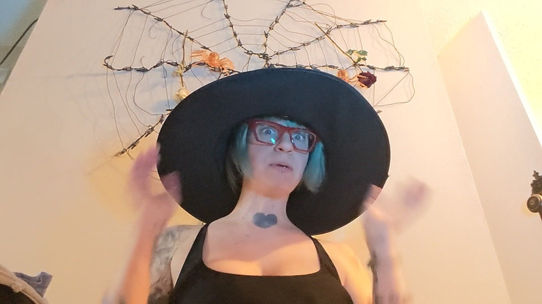 Geeky Femdom: Jessica Vrăjitoarea Sph