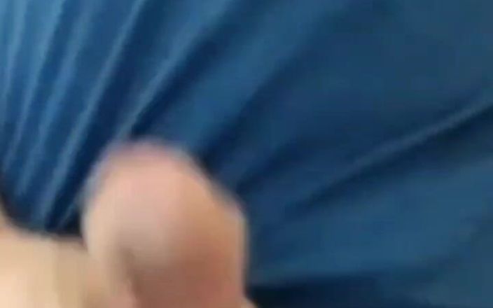 Beegjohn69: Éjacule comme une fontaine avec une demi-sœur énorme