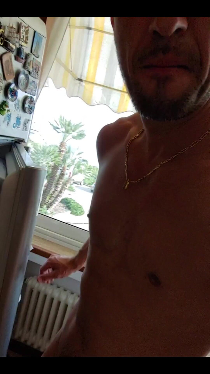Boy jerking off: Tôi bắt đầu 10 ngày nghỉ của tôi