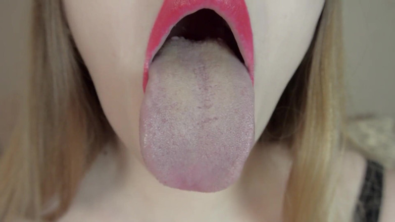 BustyVic: Rakaman dekat mulut, bibir, fetish lidah