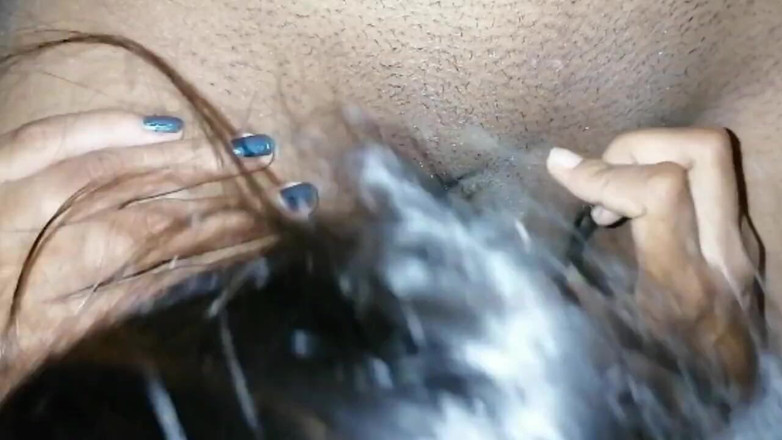 Miya White: Indyjska aktorka Anne White uprawia seks