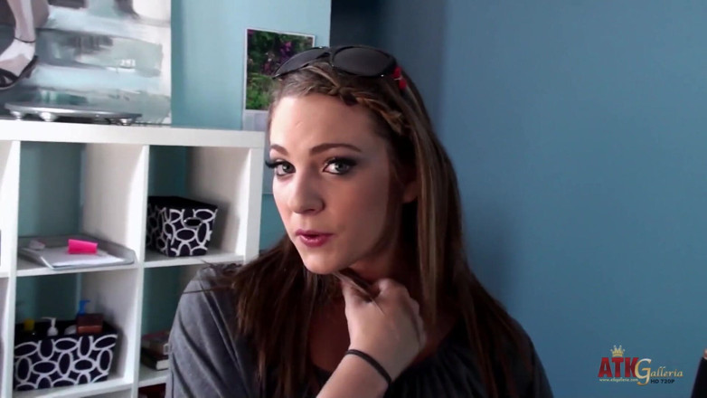 ATKIngdom Fans: Behind the scenes chatting with Bailey Blue