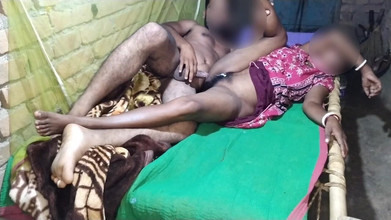 Pumi: Bini desi Villge berbulu pepek berbulu