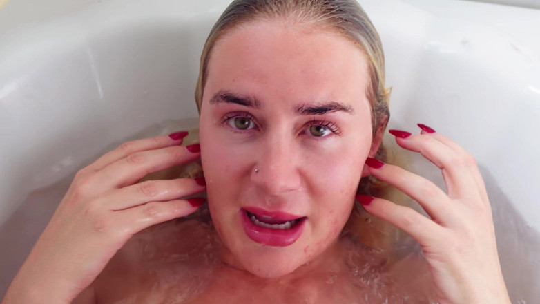 JessieHH: Dunking in der badewanne macht dich an