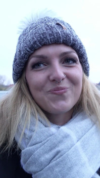 German Scout - Awek blonde Jerman manis Amelie Lei mengambil untuk kongkek casting tanpa kondom