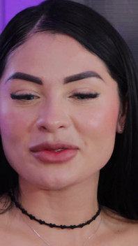 Alejandra Palacios confessa que não vai deixar nada para a imaginação!
