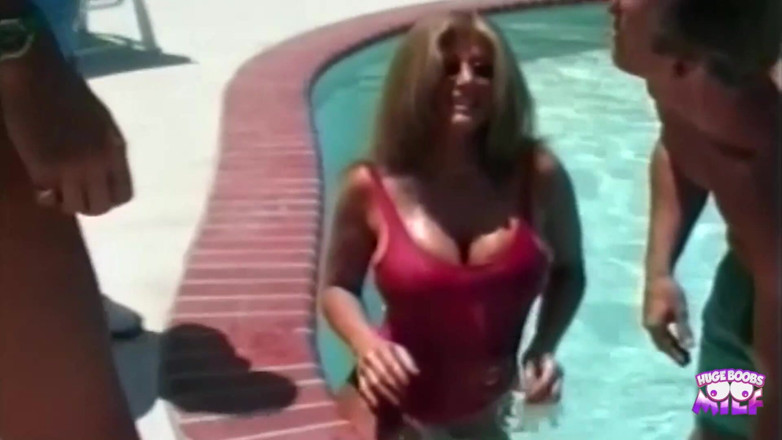 Huge Boobs MILF: Двоє друзів перемикають дружин, які закінчують грубий трах на відкритому повітрі