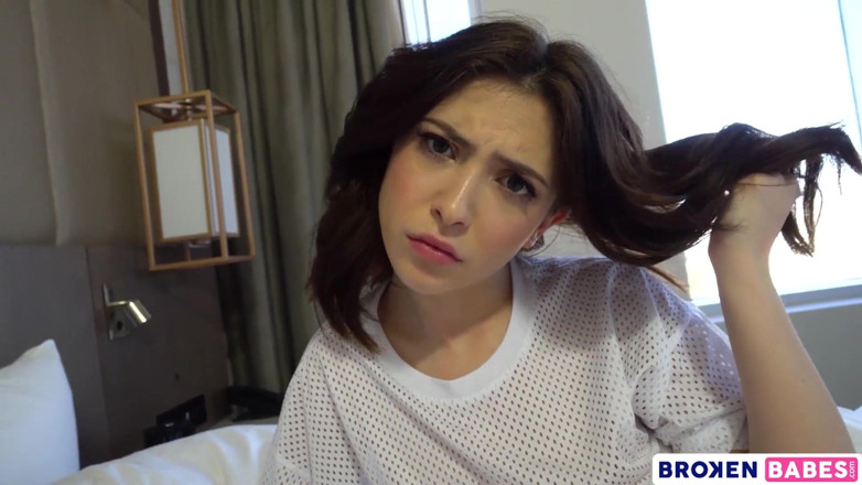 Broken babes: BrokenBabes - abang tiri bertuah dapat peluang untuk mengongkek Jane Wilde