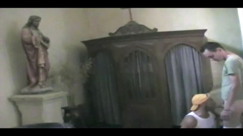 AMATOR PORN MADE IN FRANCE: Удивительный секс эксгиби с рискованным в церкви