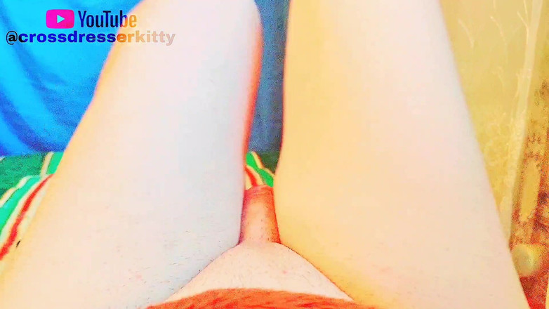 Kitty_Cross: Éjaculation mains libres - une femboy se masturbe avec de jolies...