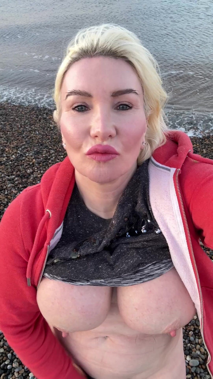 Sophie James: ¡Caminé 25 millas para obtener este video de digitación en la...