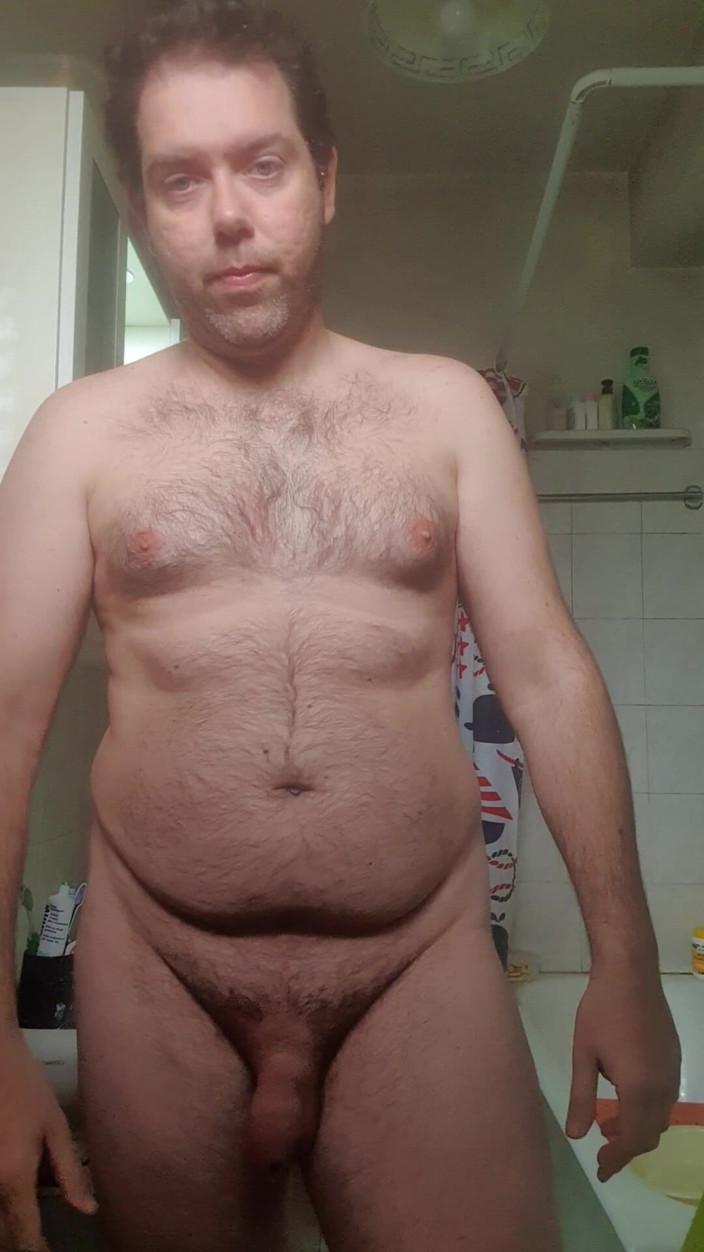 Mirko2589: Celý nahý v mé koupelně