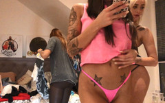 Leon Lambert: Vyzkoušejte na Haul kalhotky a prsa pasties párty se sexy...