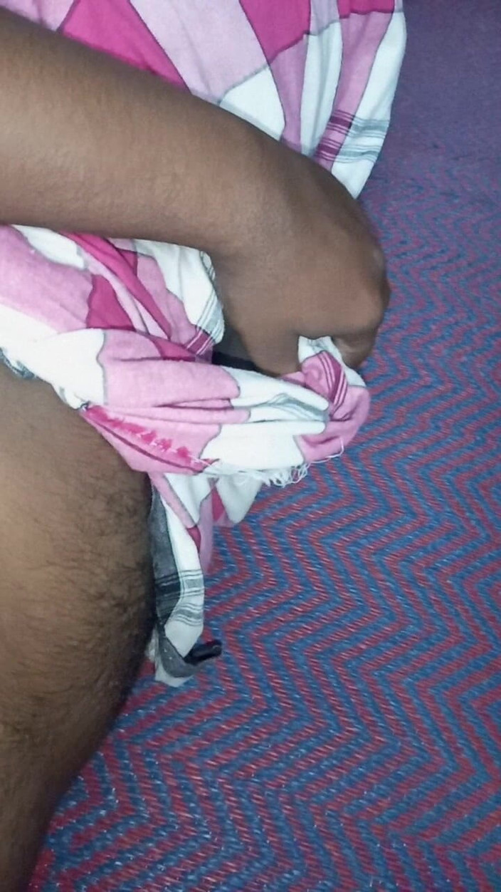 Sweet Indian cock: 내 사무실 방에서 콘돔 정자를 떨어뜨리는 후장 마누라