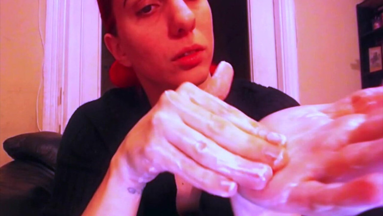 Quinn brooks: Lotioning My Hands