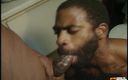 Gay Diaries: Пухлый черный мужик шпилит друга волосатой задницей и кончает на его ногу