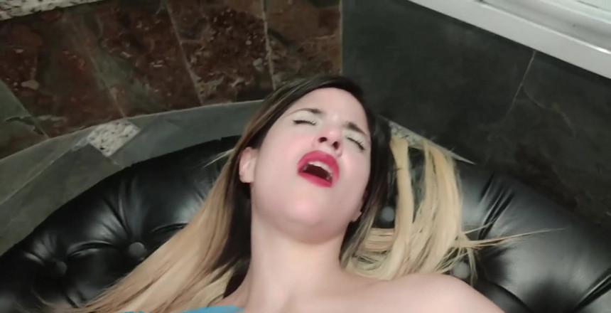 DivinaMaruuu: He Couldn't Take It Anymore and I Swallowed All His...