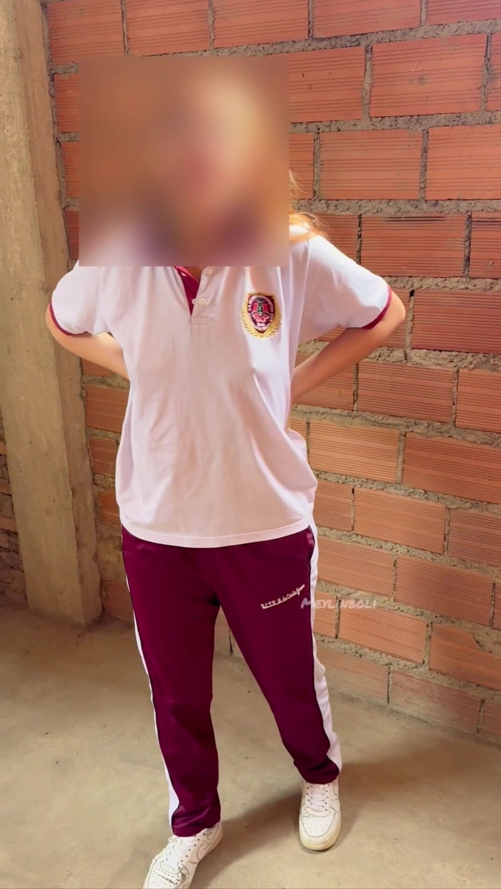 MeylinBoli: Vysokoškolačka se vyplížila ze školy se svým přítelem