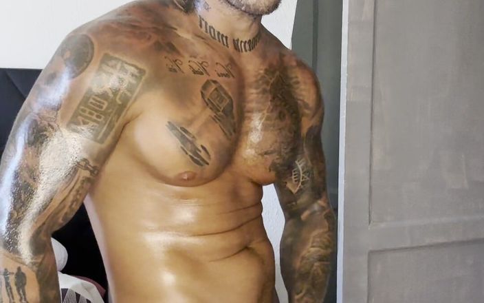 BoyGym: Stor kuk hunk muskulös !!