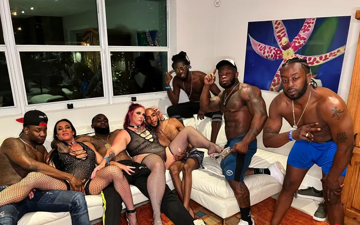 The Flourish XXX: Mr Flourish Hosts Hardcore Orgy with Anal, DP and DVP
