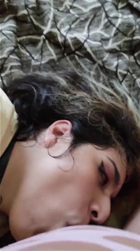 Le sissy troie amano lo sperma